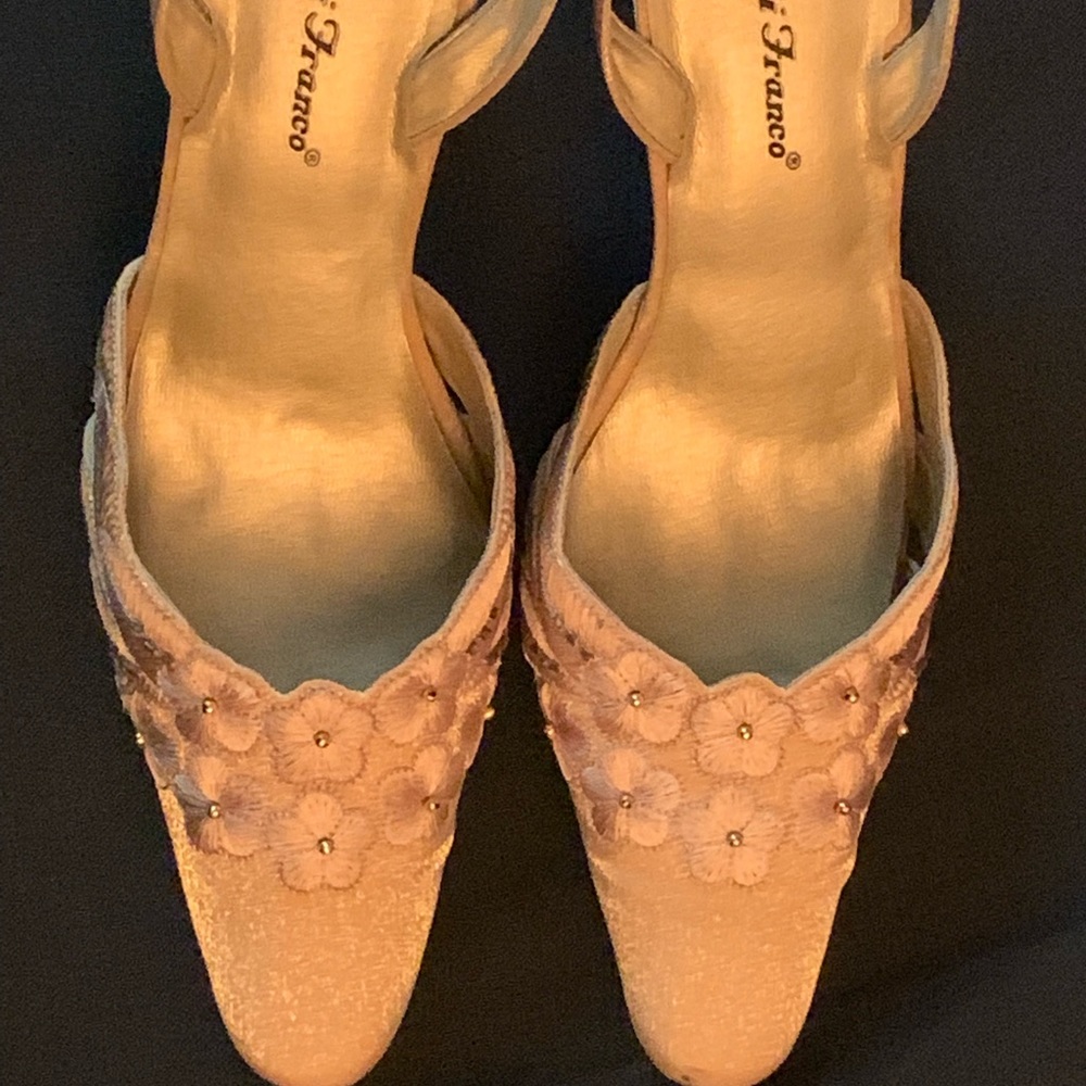 Women’s gold  Valentine Franco 3 inch heels. 9M